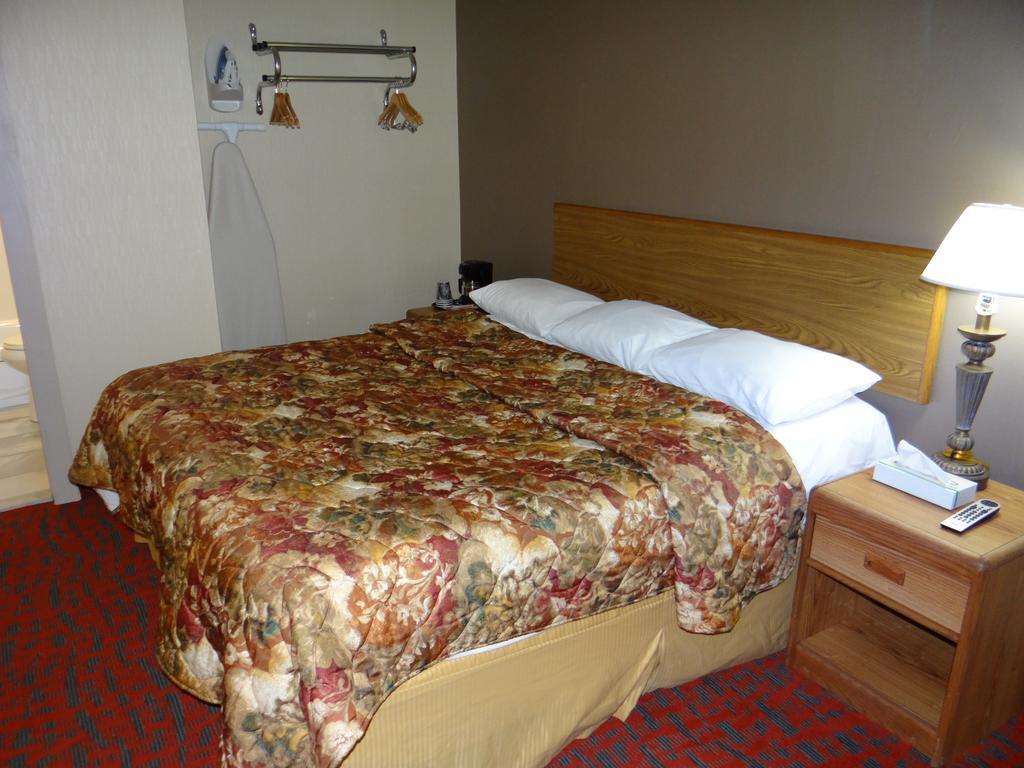 Edelweiss Ski Lodge Ellicottville Zimmer foto